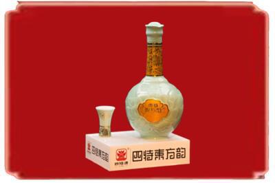 赤峰林西县烟酒回收四特酒.jpg